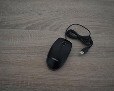 Logitech MK 120 USB Tastatur Maus Set schwarz deutsch QWERTZ